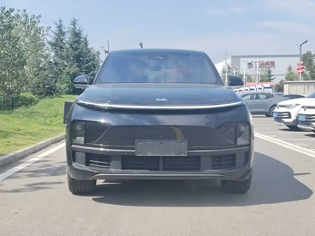 Li Auto Li L8 — миниатюра 2