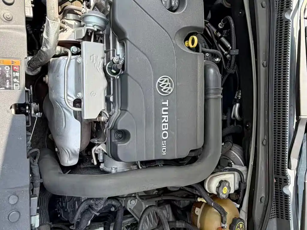 Buick LaCrosse — миниатюра 12