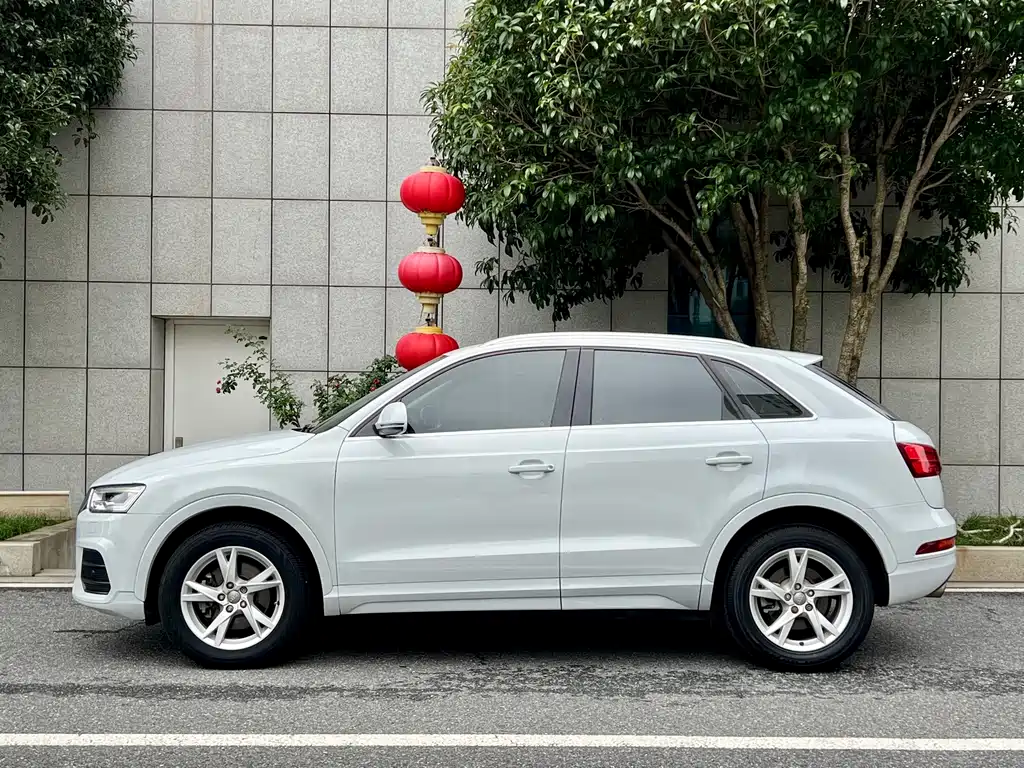 Audi Q3 — миниатюра 5