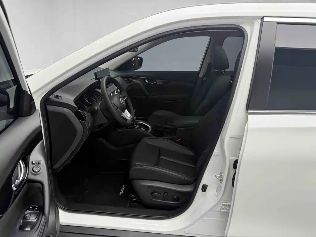 Nissan X-Trail 2025 2.0L Lead