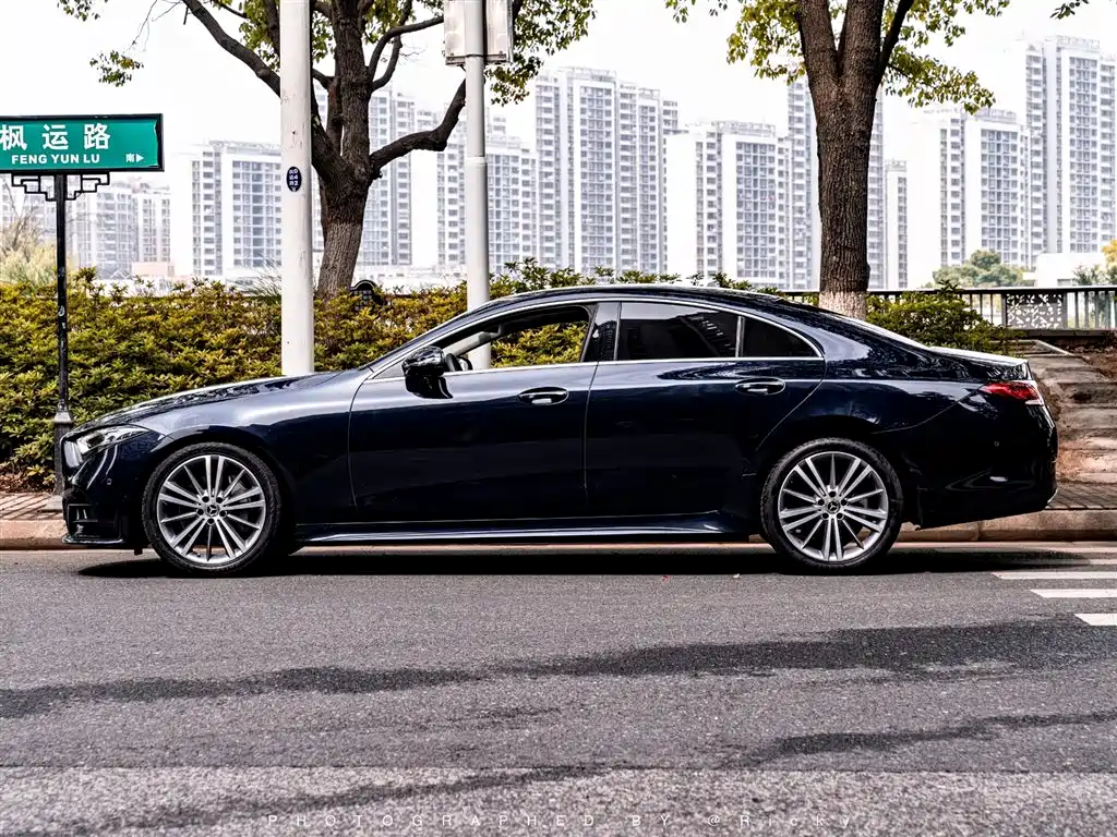 Mercedes-Benz CLS 2018 CLS 300 Luxury