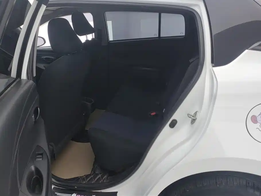 TOYOTA YARIS L ZHIXUAN