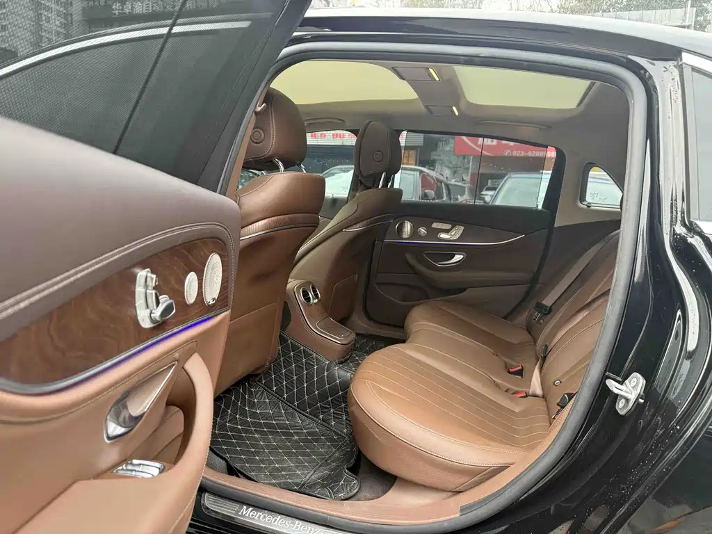 MERCEDES-BENZ E CLASS