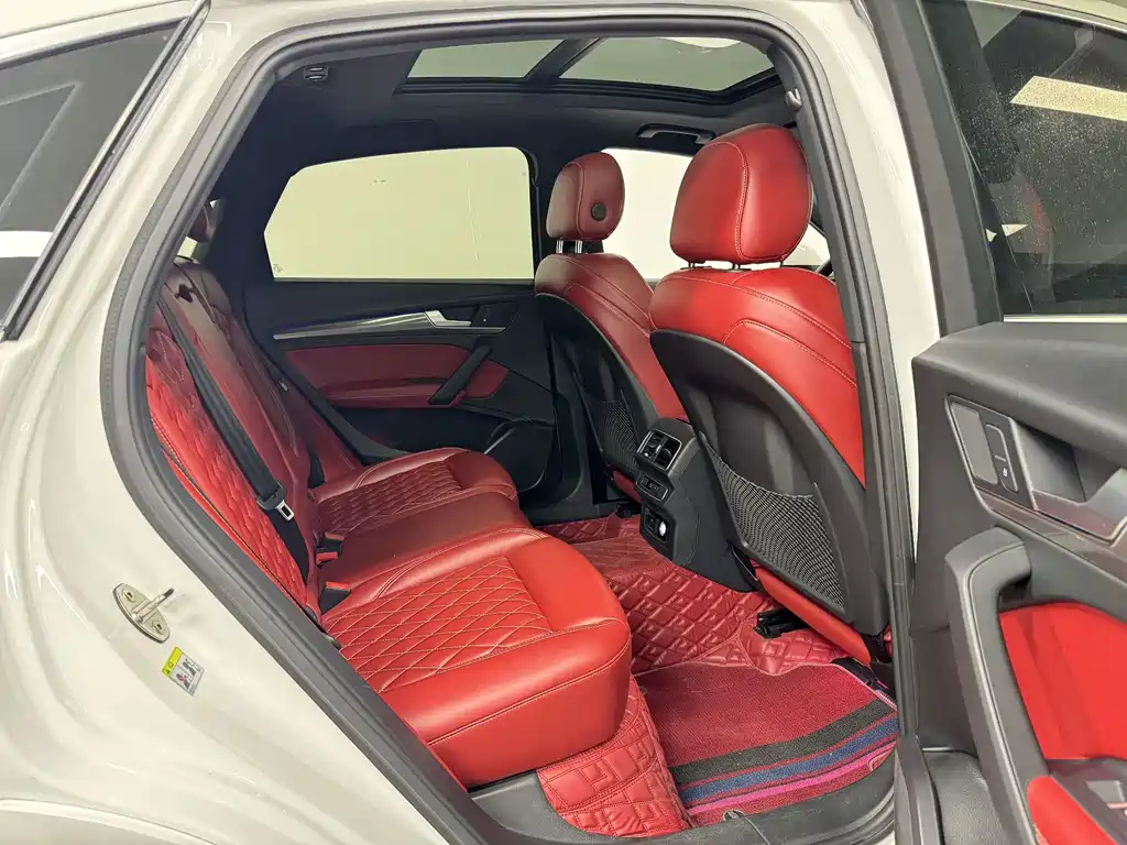 Audi Q5L Sportback — миниатюра 16
