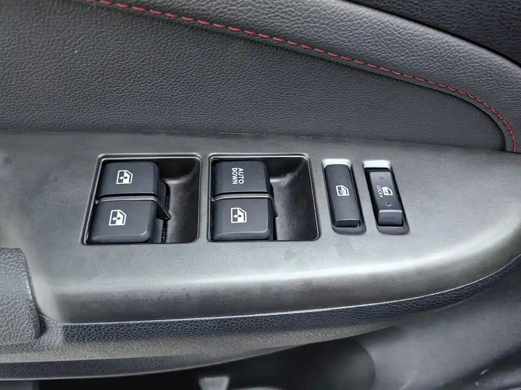 Changan CS15 — миниатюра 9