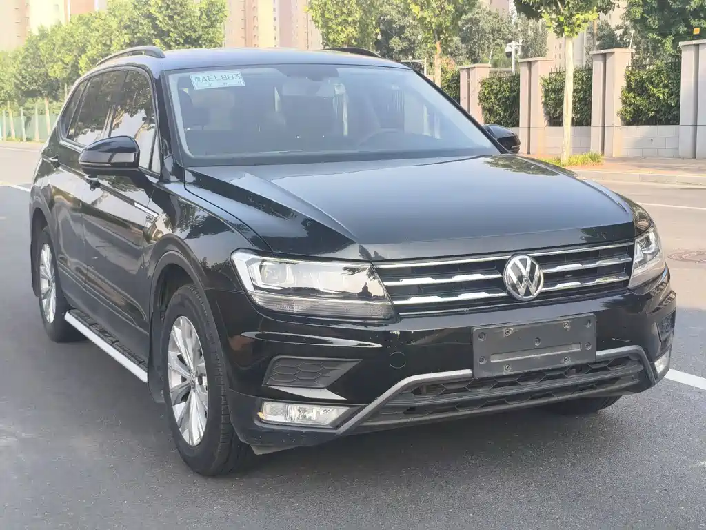 Volkswagen Tiguan L L 2018 330TSI AT