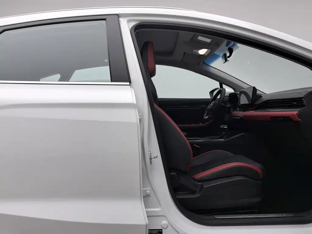 Geely Emgrand S — миниатюра 23