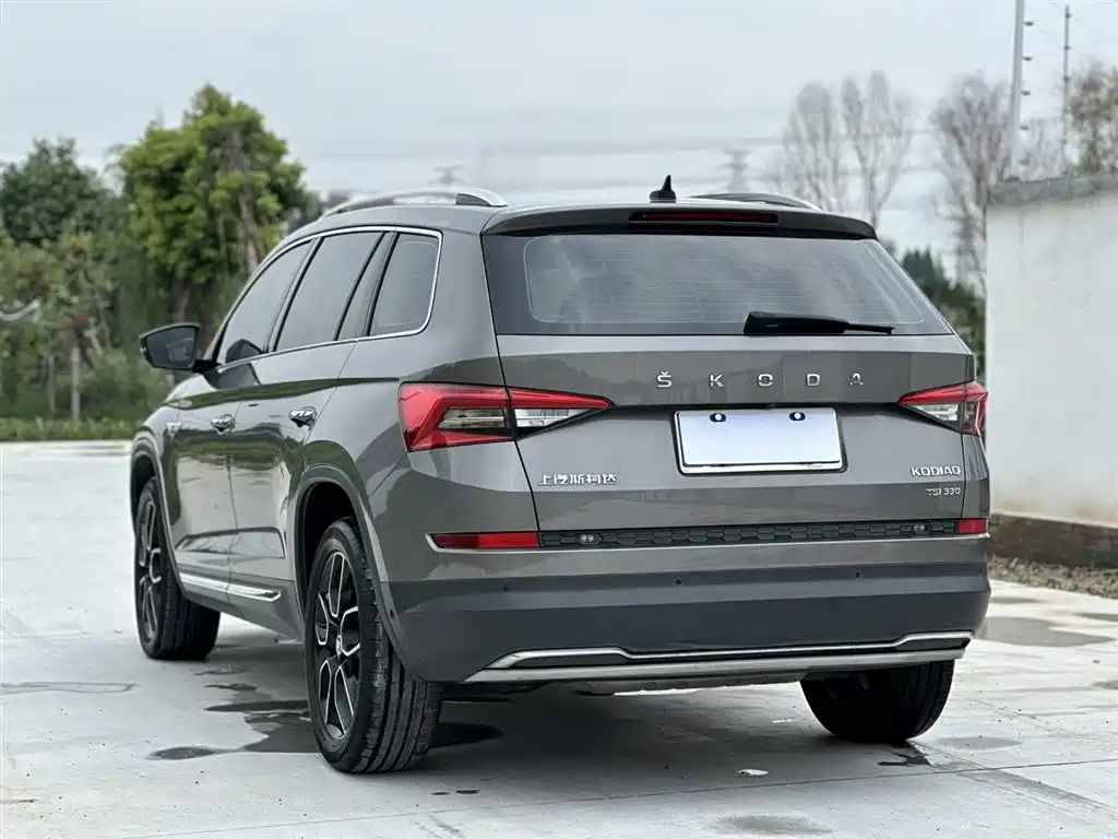 Skoda Kodiaq 2020 TSI330 7 мест Luxury
