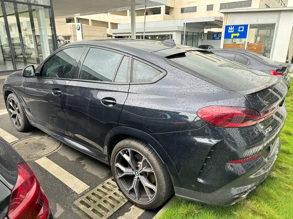 BMW X6 2022 xDrive40i M Sport