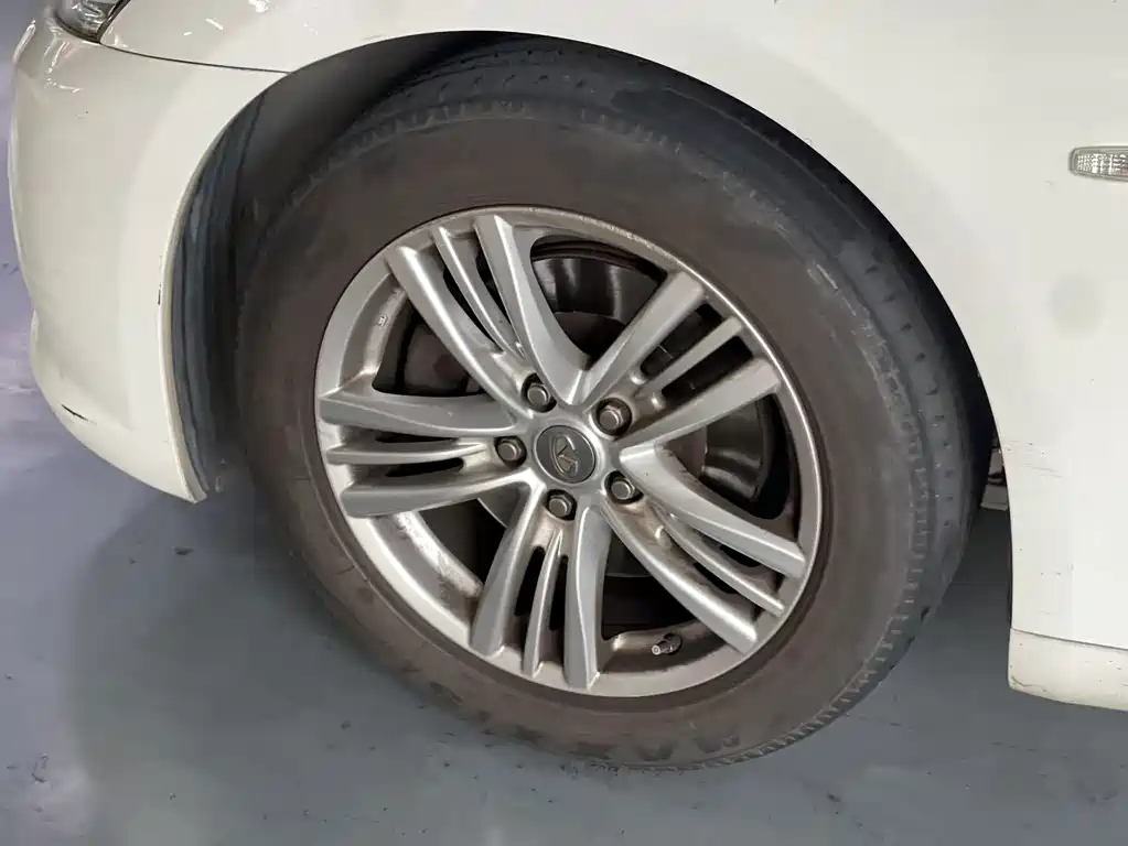 Infiniti G — миниатюра 5