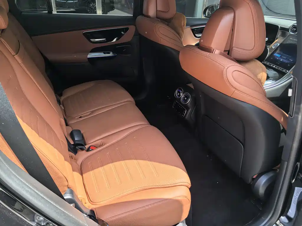 Mercedes-Benz GLC 2024 GLC 300 L 4MATIC 7 мест