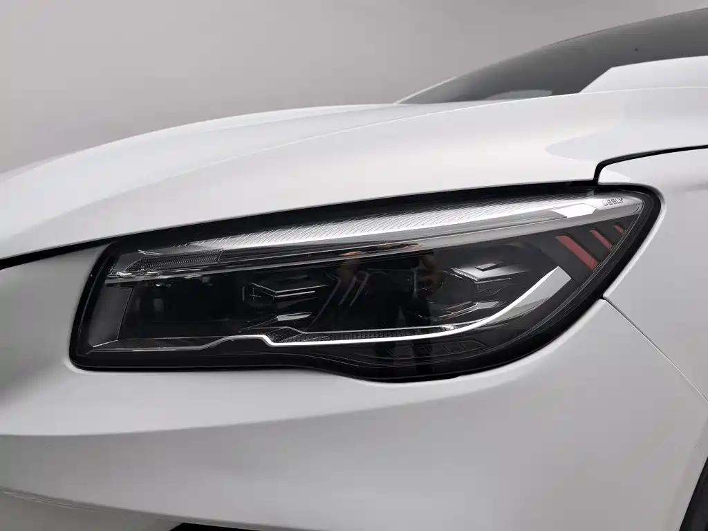 Geely Emgrand S — миниатюра 7