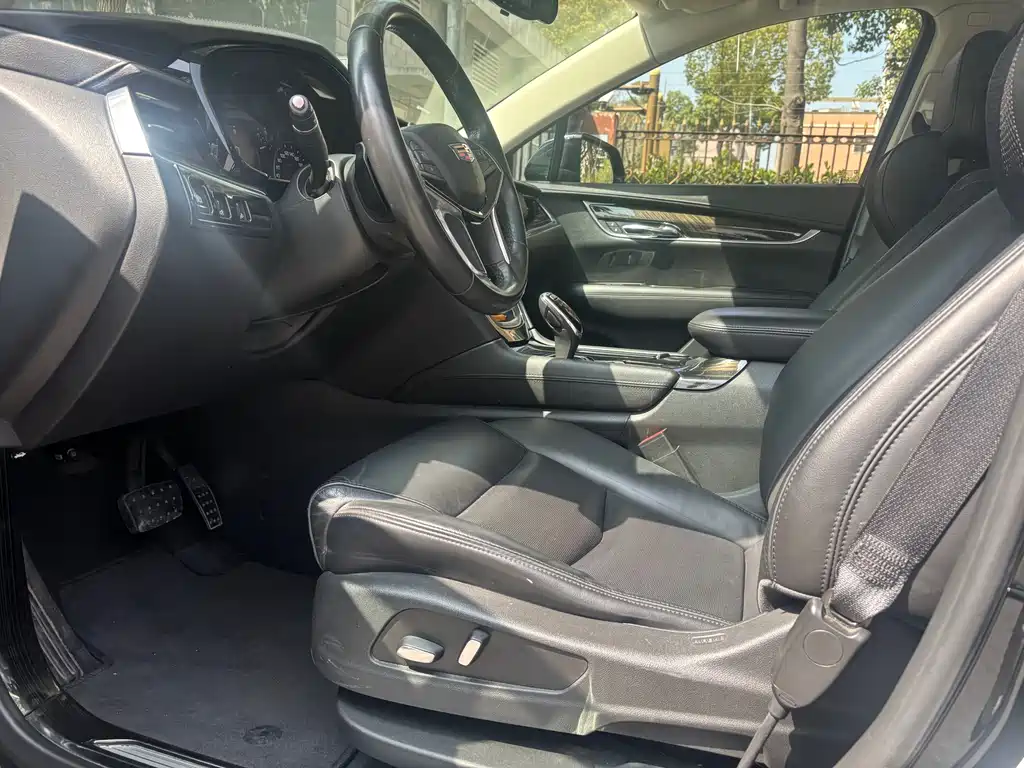 Cadillac XT5 2017 25T
