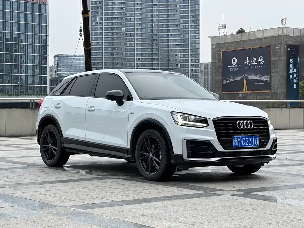 Audi Q2L — миниатюра 3
