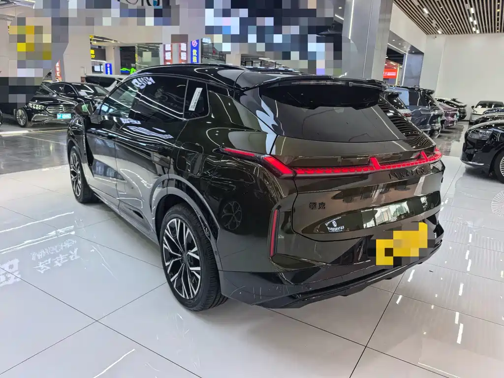 Lynk & Co 08 EM-P — миниатюра 17