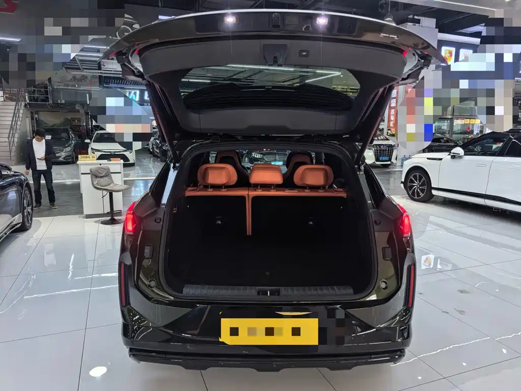Lynk & Co 08 EM-P — миниатюра 20