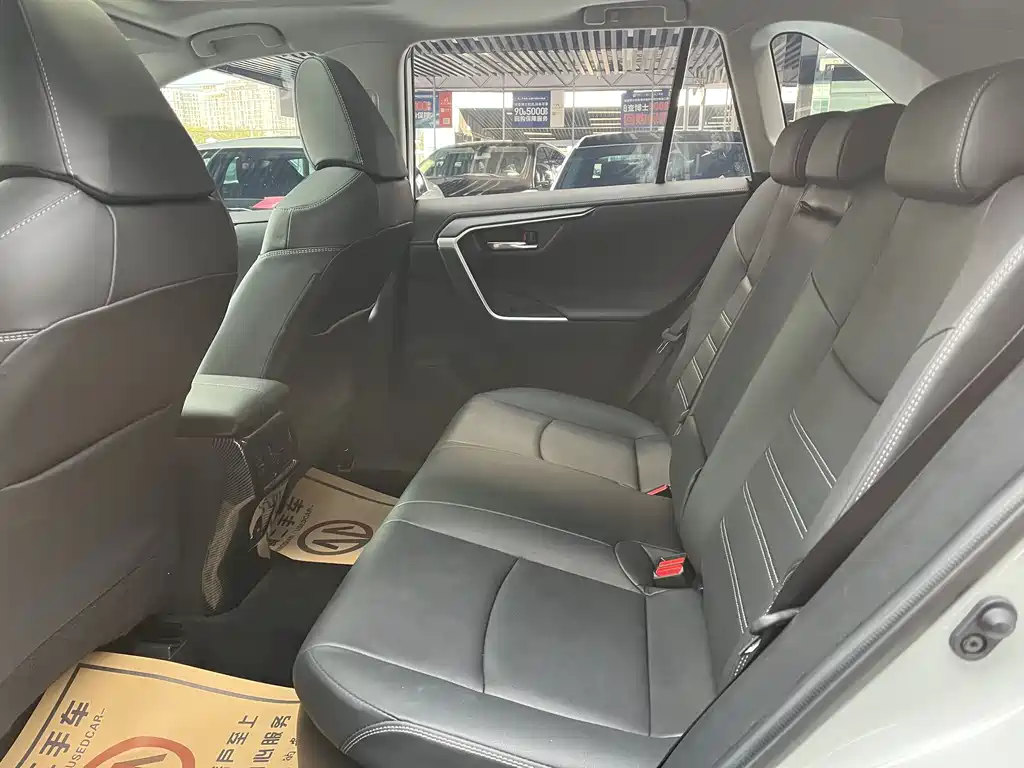 TOYOTA RAV4 RONGFANG