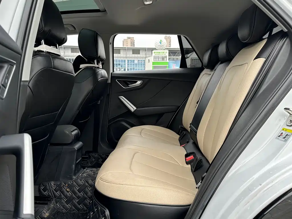 Audi Q2L — миниатюра 10