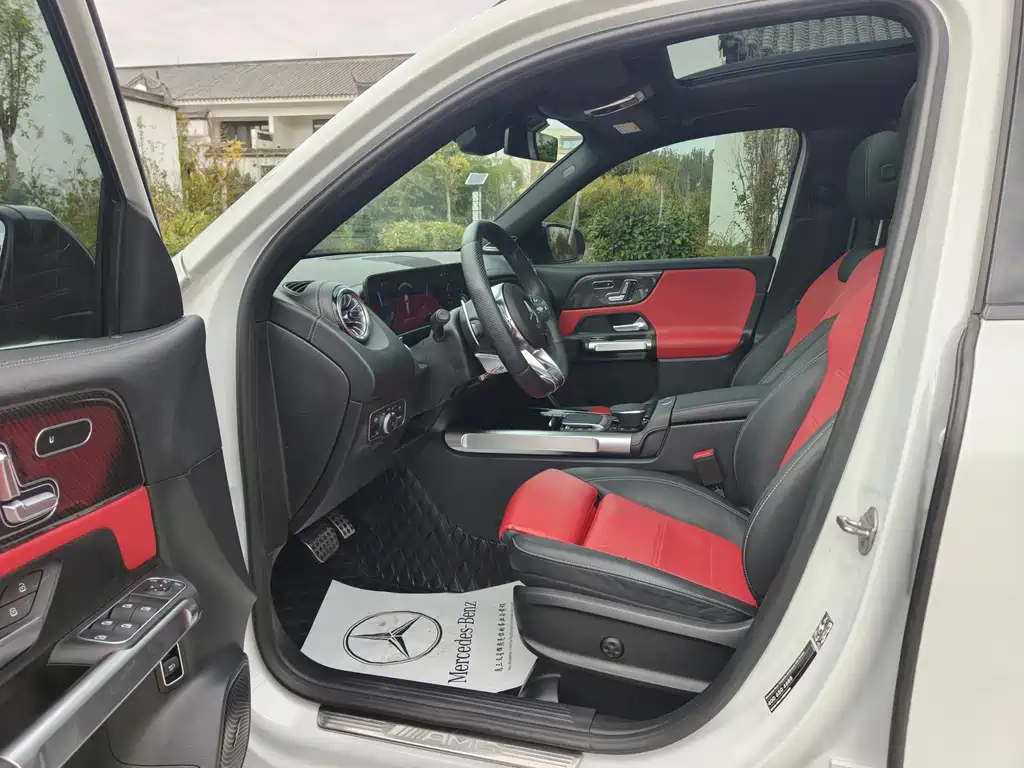 Mercedes-Benz GLB AMG — миниатюра 9