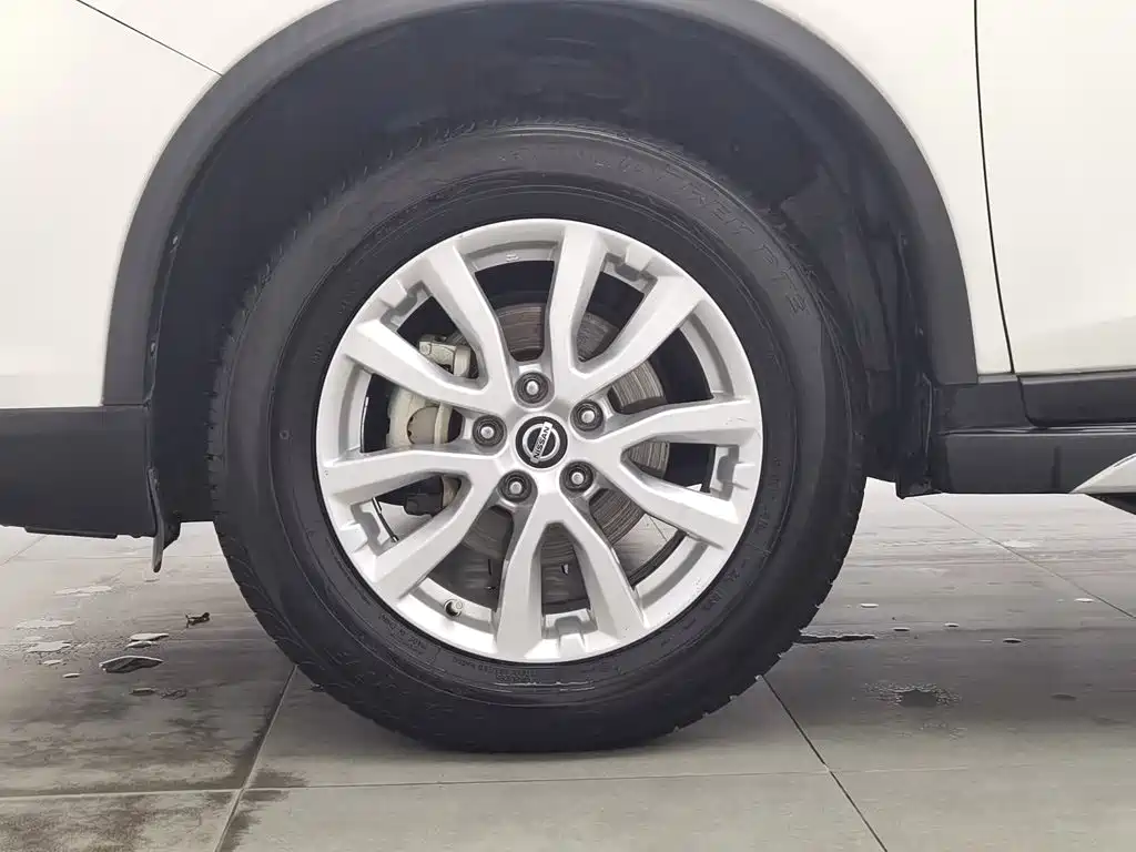 Nissan X-Trail — миниатюра 17