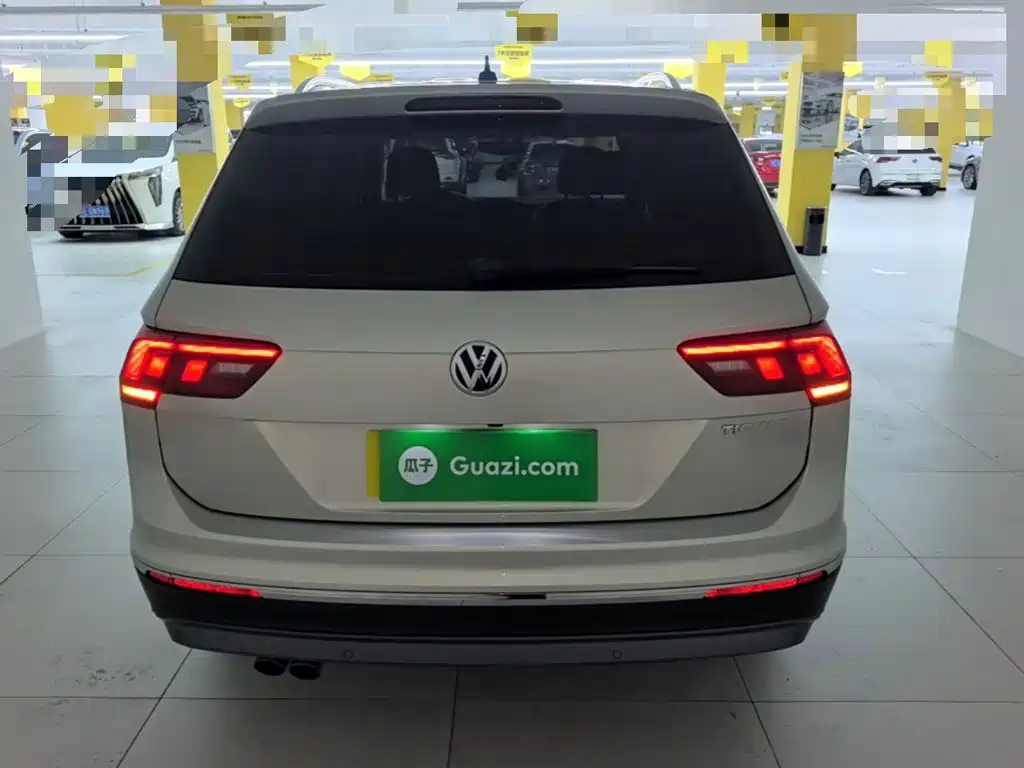 Volkswagen Tiguan L — миниатюра 6