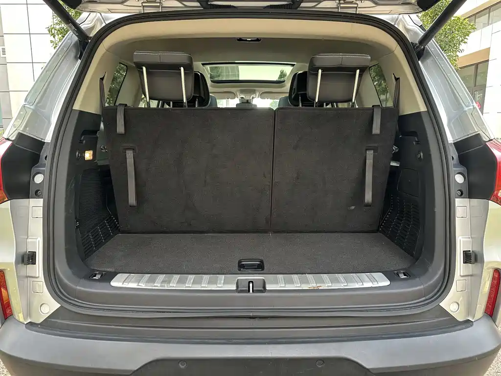 Maxus SAIC MAXUS D90 D90 2017 2.0T AT
