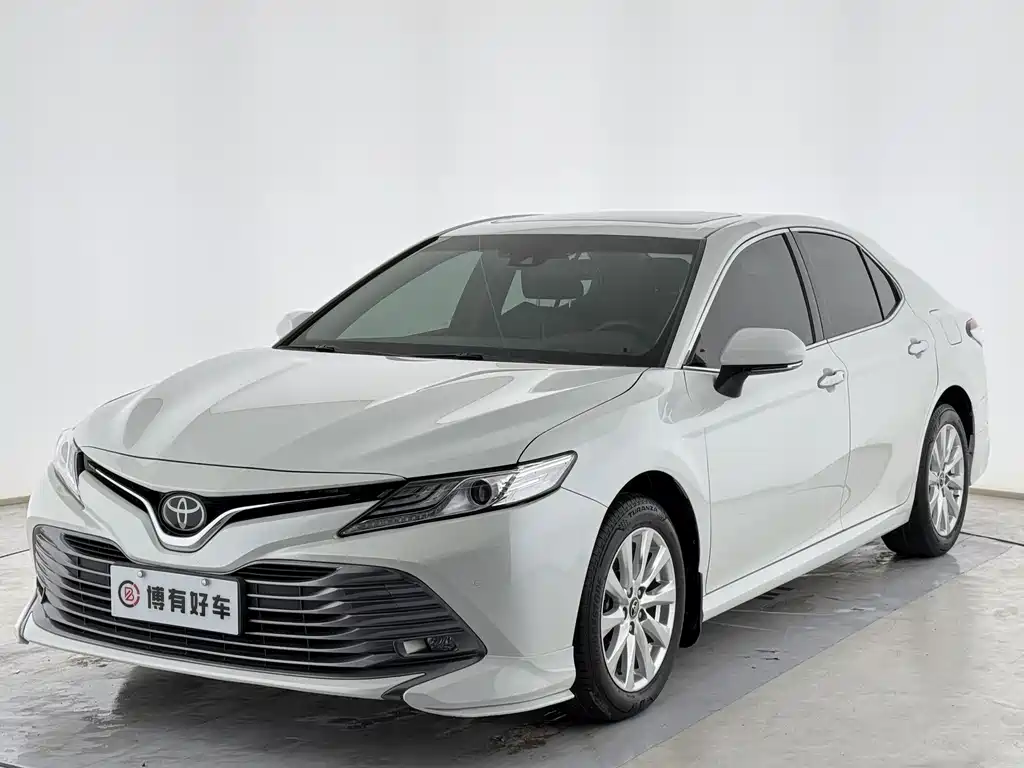 Купить Toyota Camry