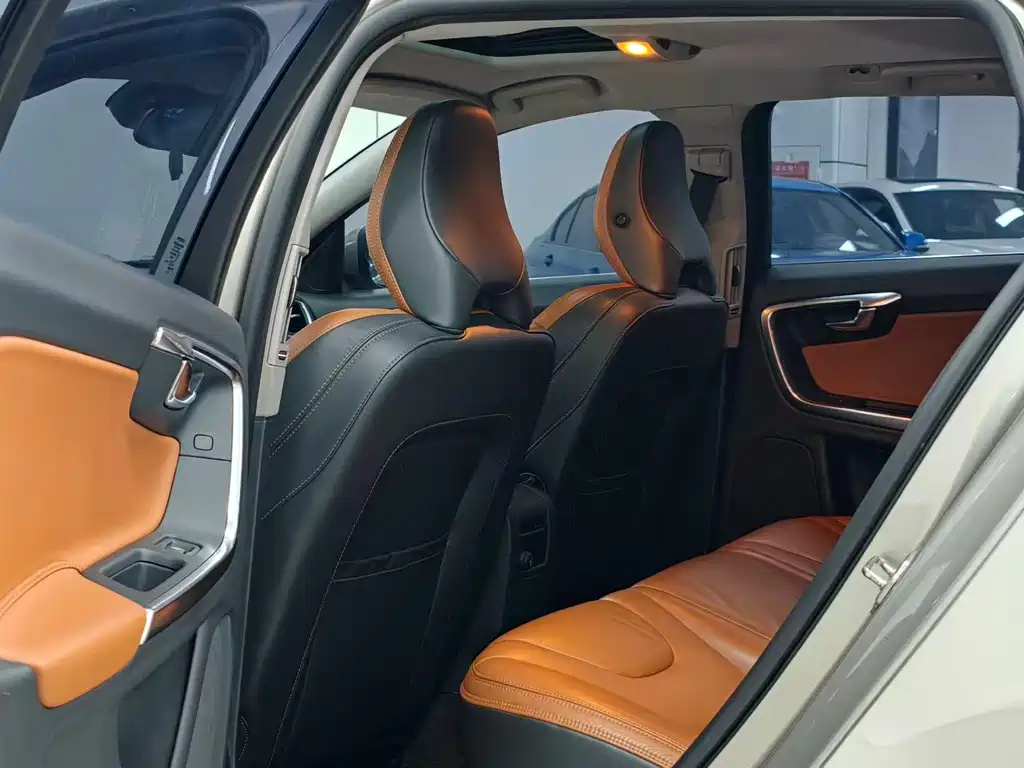 Volvo V60 — фотографии объявления, Фото 10