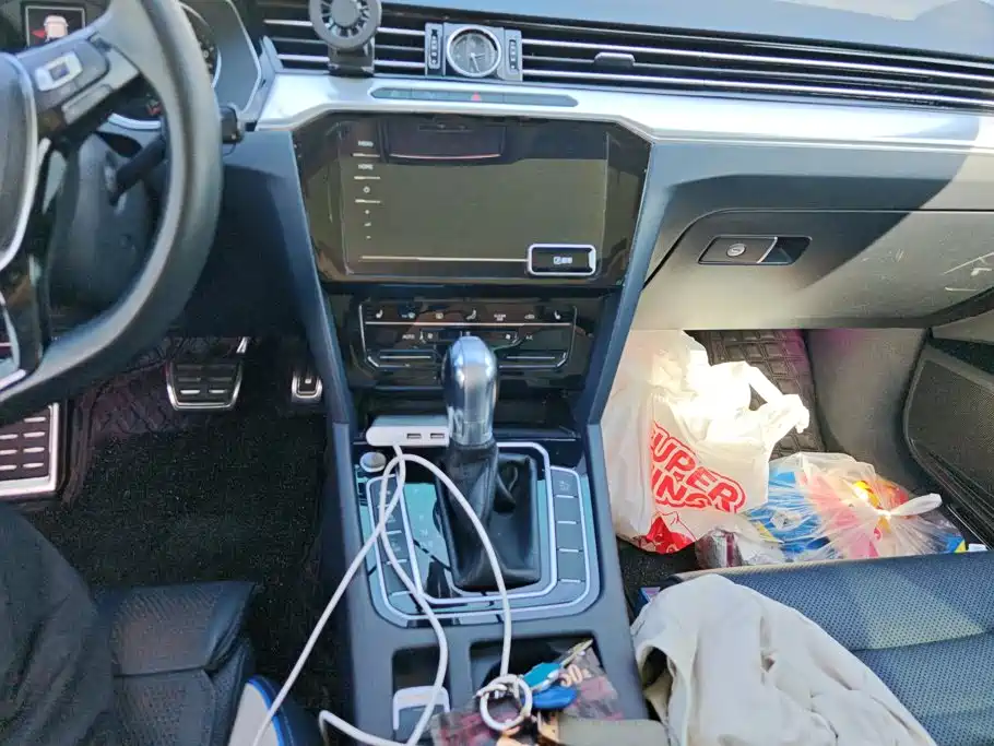 Volkswagen Magotan PHEV — миниатюра 16