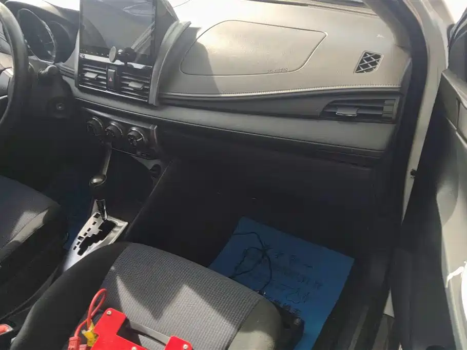 TOYOTA YARIS L ZHIXUAN