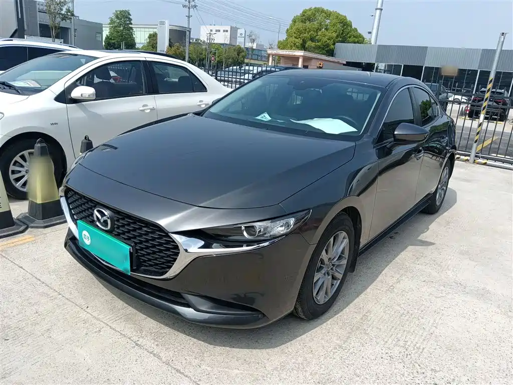Mazda 3 Axela 2022