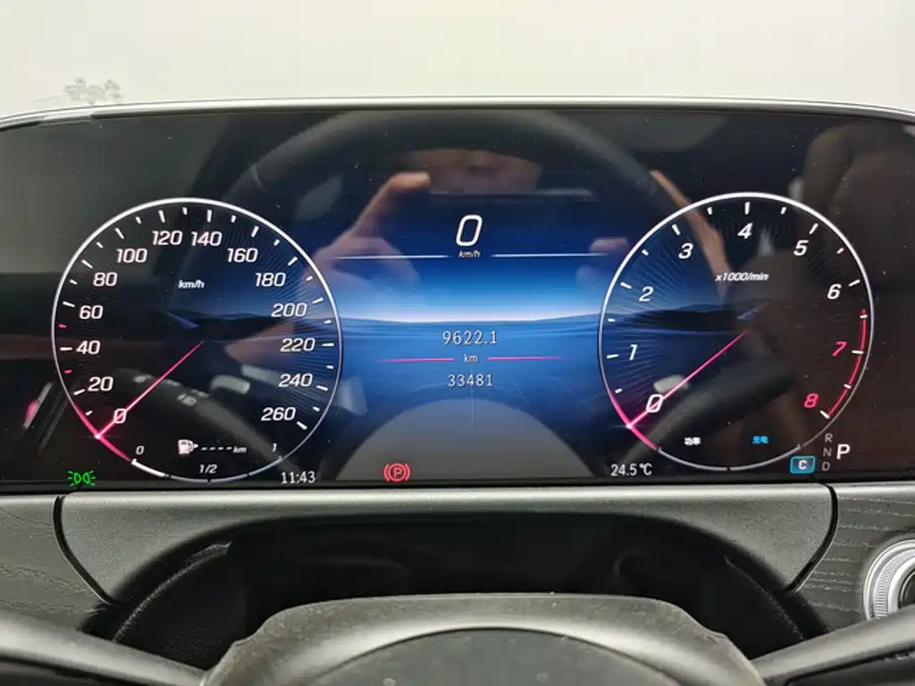 Mercedes-Benz E-Class — миниатюра 4