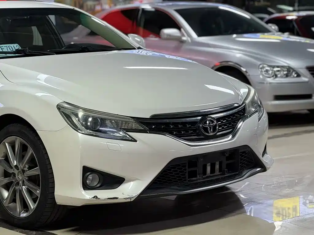Toyota Reiz — миниатюра 4