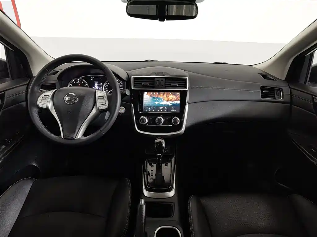 Nissan Tiida 2021 1.6L CVT