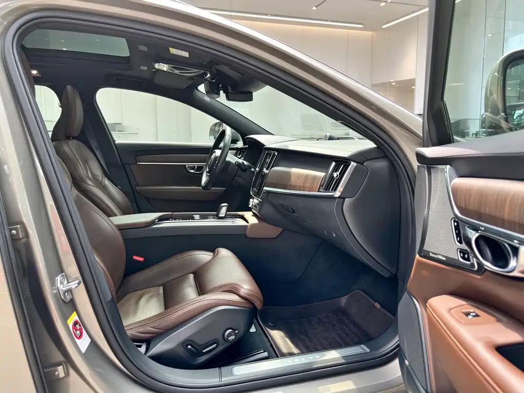Volvo V90 — миниатюра 11