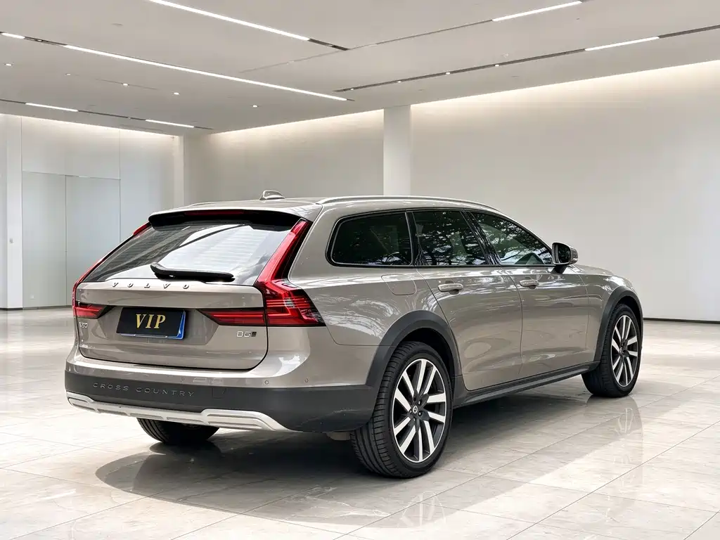 Volvo V90 — миниатюра 4