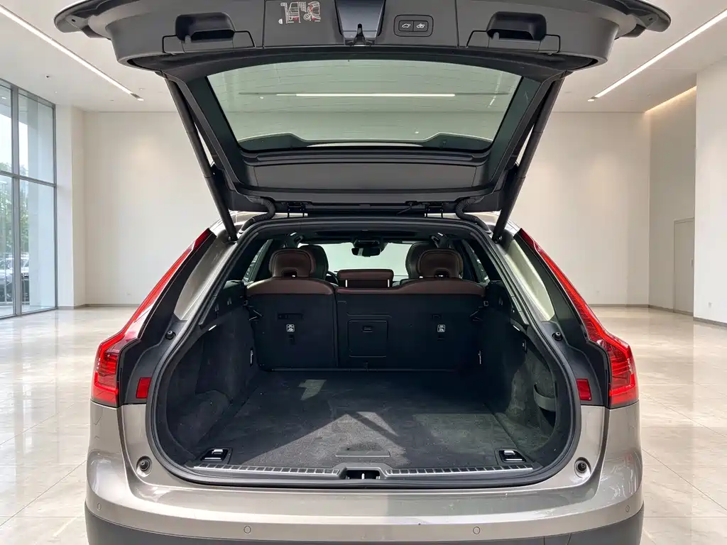 Volvo V90 — миниатюра 25