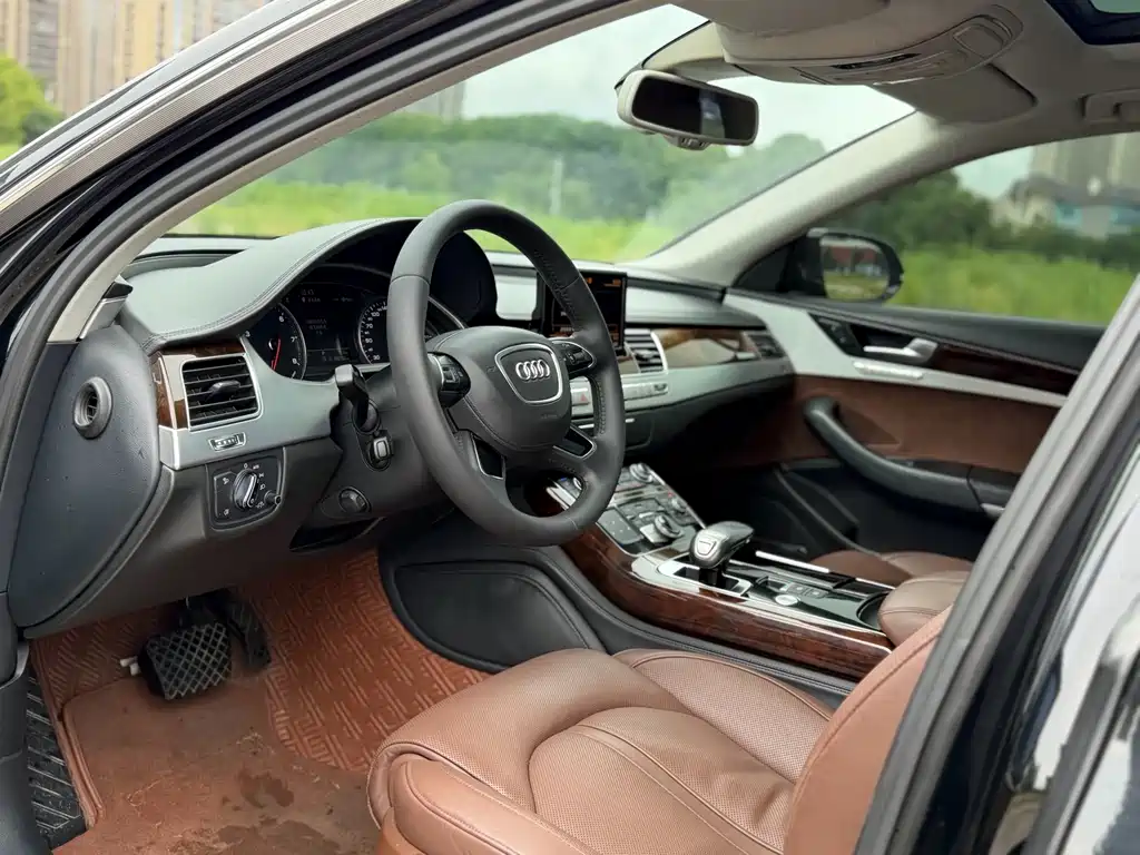Audi A8 — фотографии объявления, Фото 13