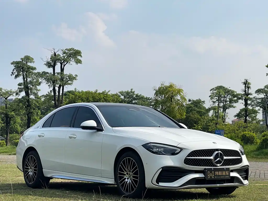 Mercedes-Benz C-Class — миниатюра 3