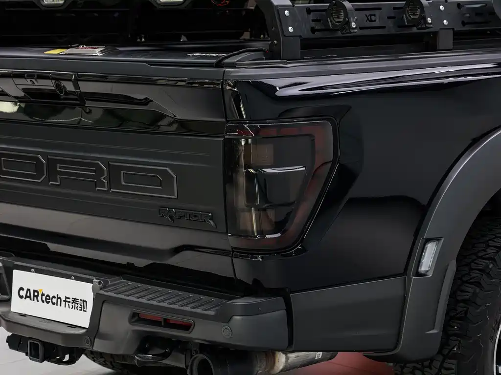 Ford F-150 Raptor — миниатюра 9