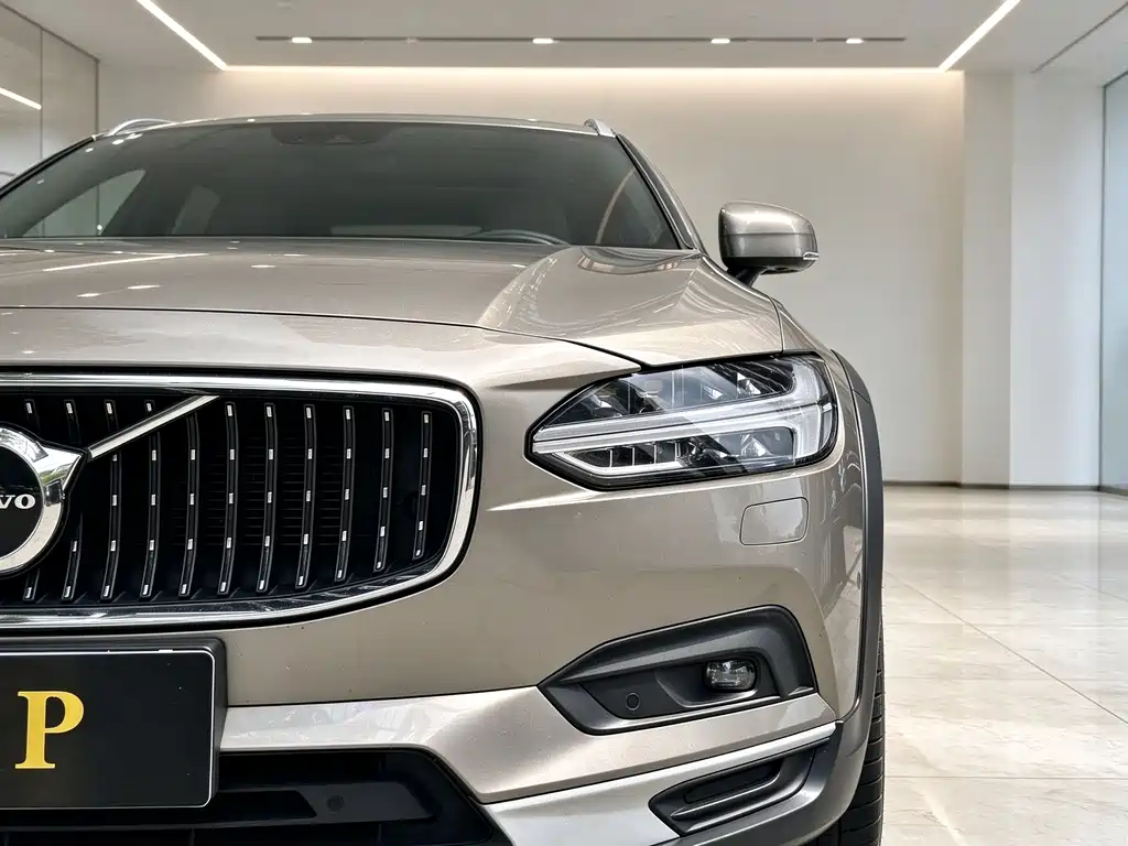 Volvo V90 — миниатюра 22