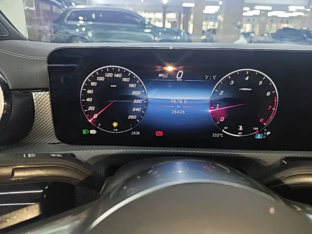 Mercedes-Benz A-Class — миниатюра 8