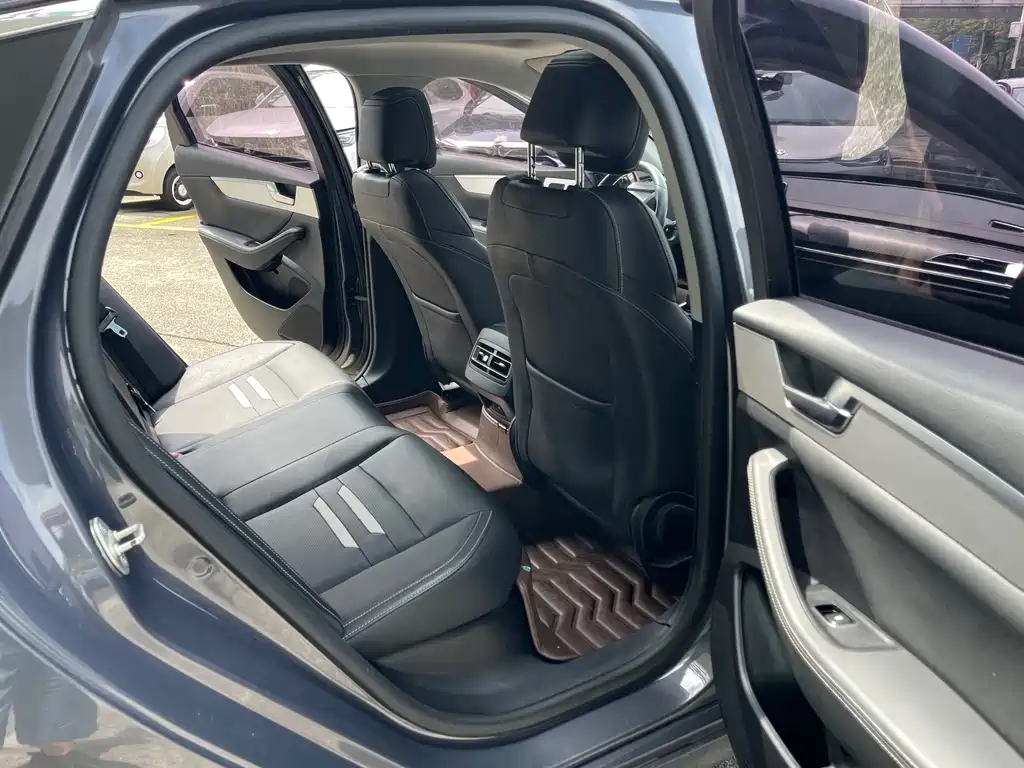BYD Qin Pro NEV — миниатюра 8