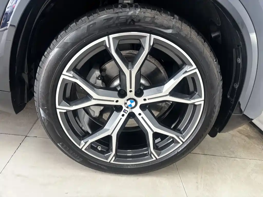 BMW X5 — миниатюра 31