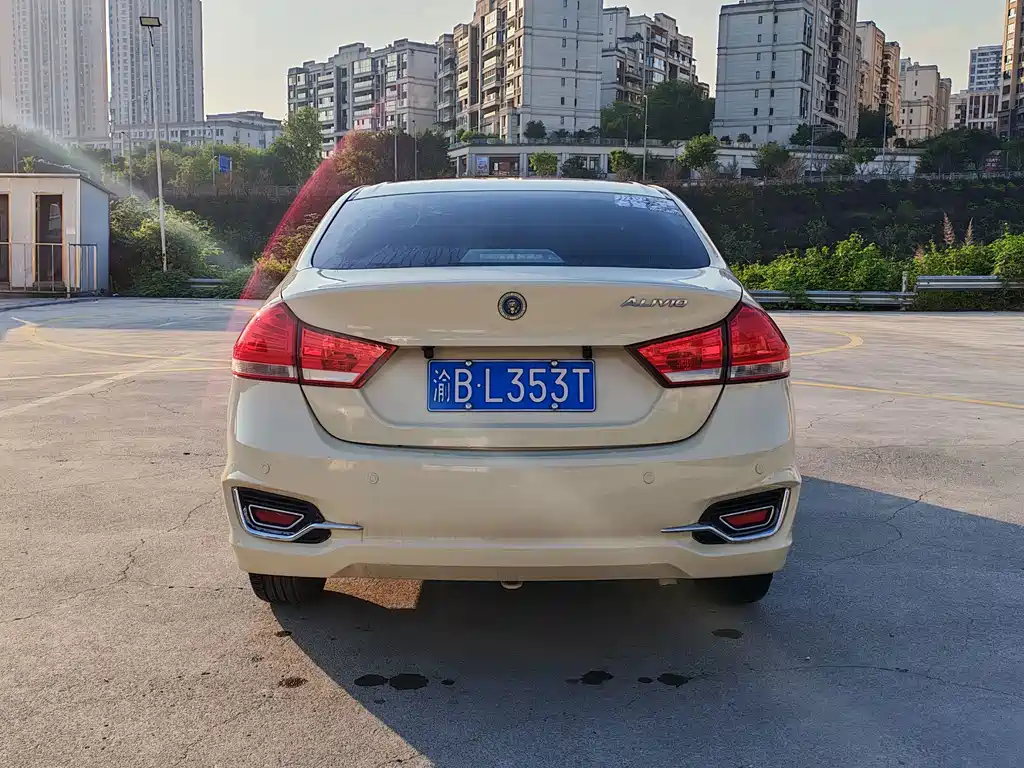 Suzuki Alivio — миниатюра 9
