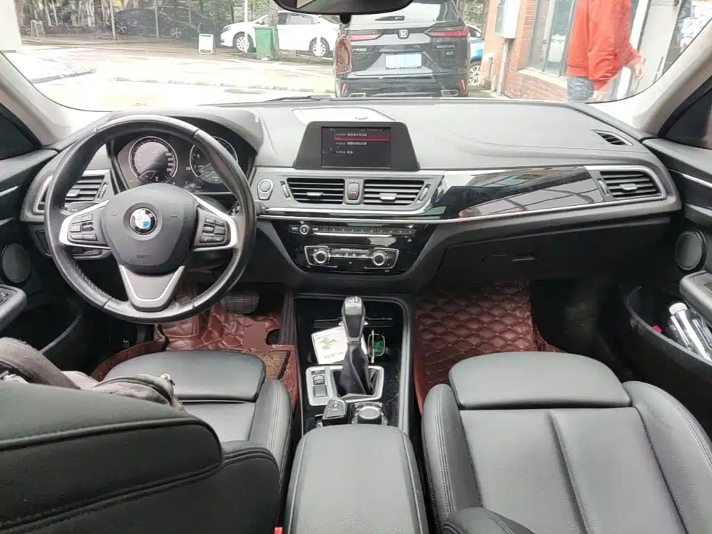 BMW 1 Series — миниатюра 10
