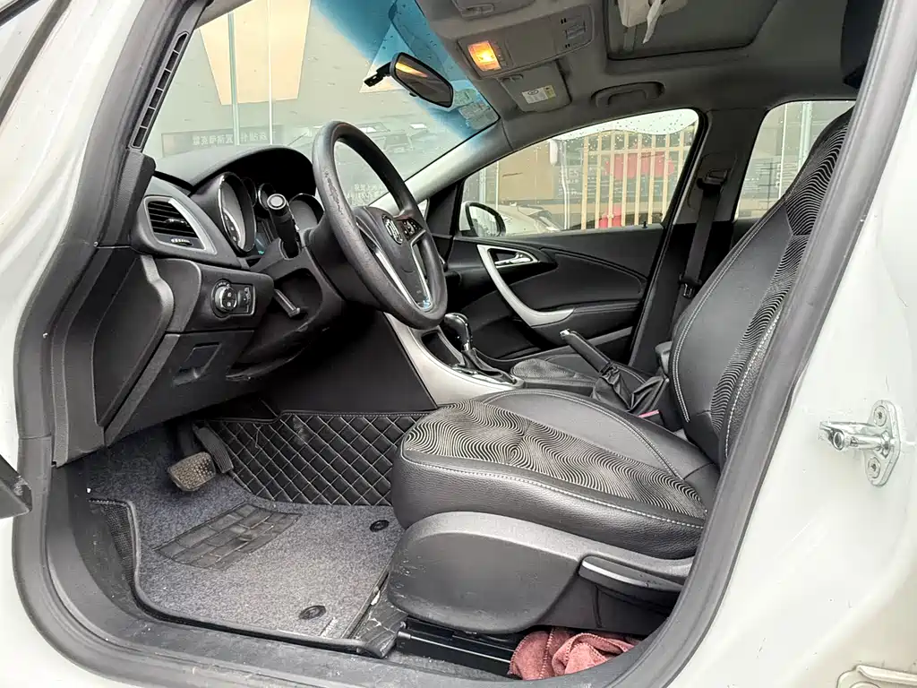 Buick Excelle 2014 XT 1.6L AT Fashion
