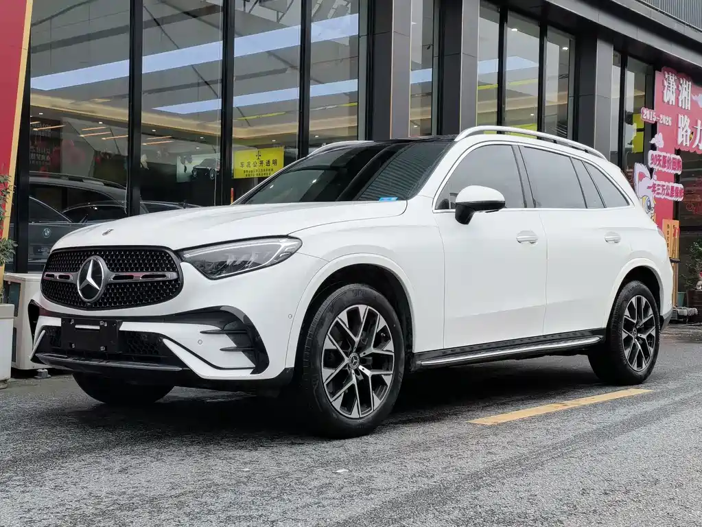 Mercedes-Benz GLC 2023
