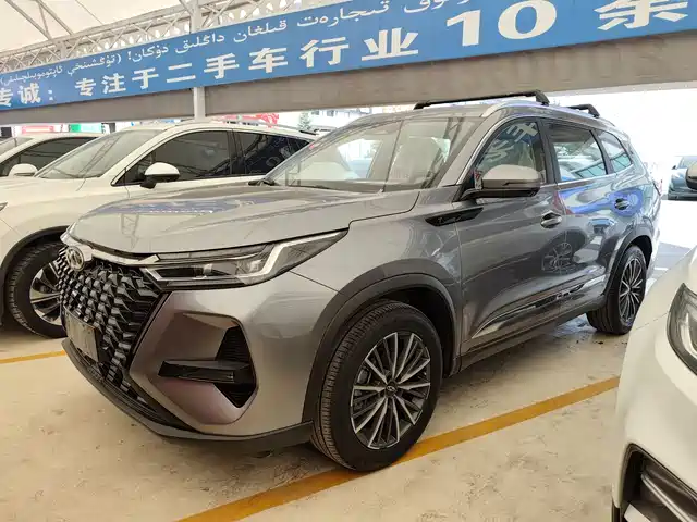 2025 Chery Tiggo 8 Pro