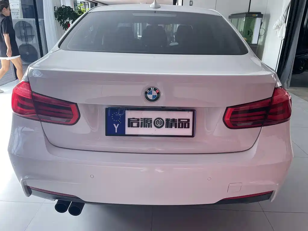 BMW 3 Series — миниатюра 21
